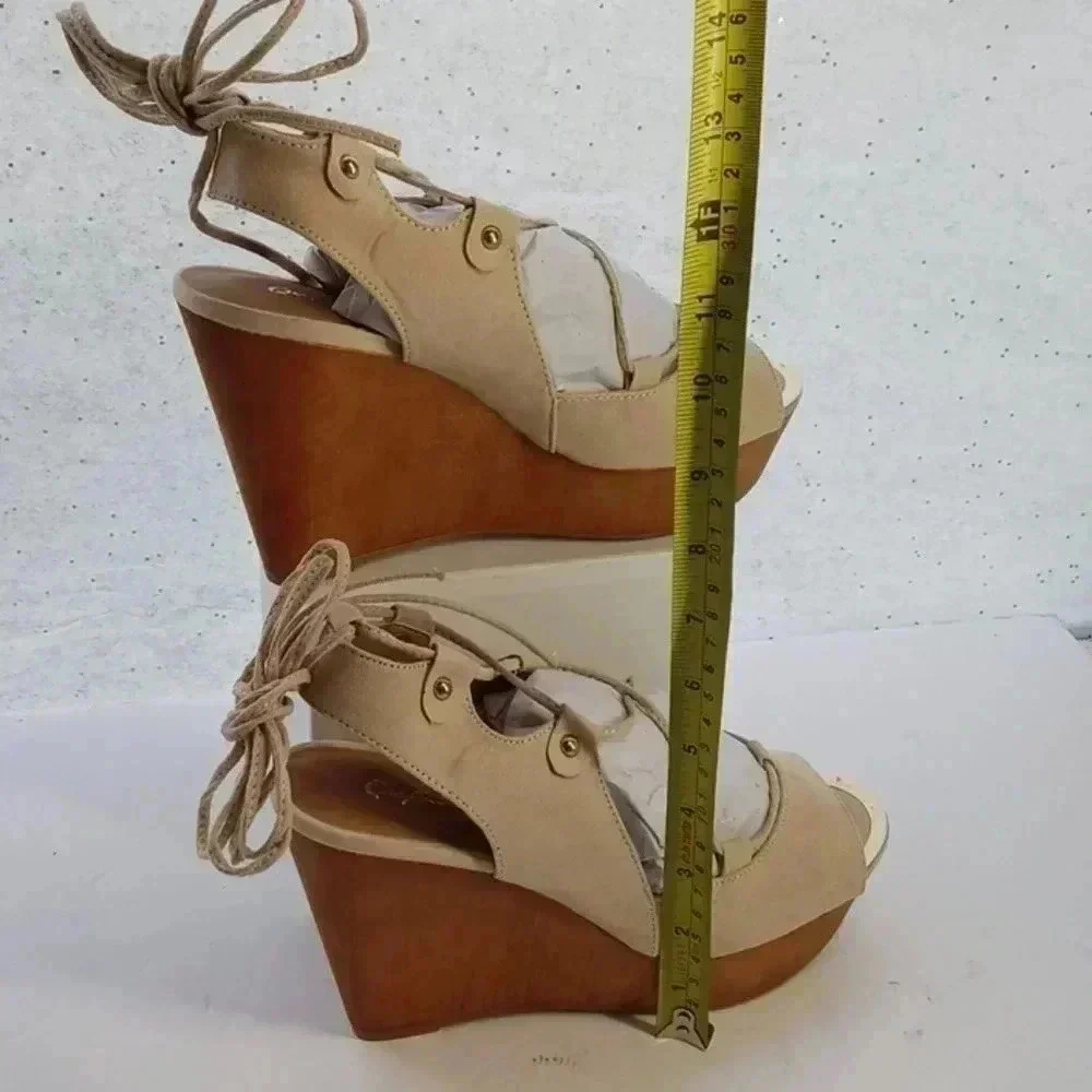 Qupid platform's strappy sandals nwob